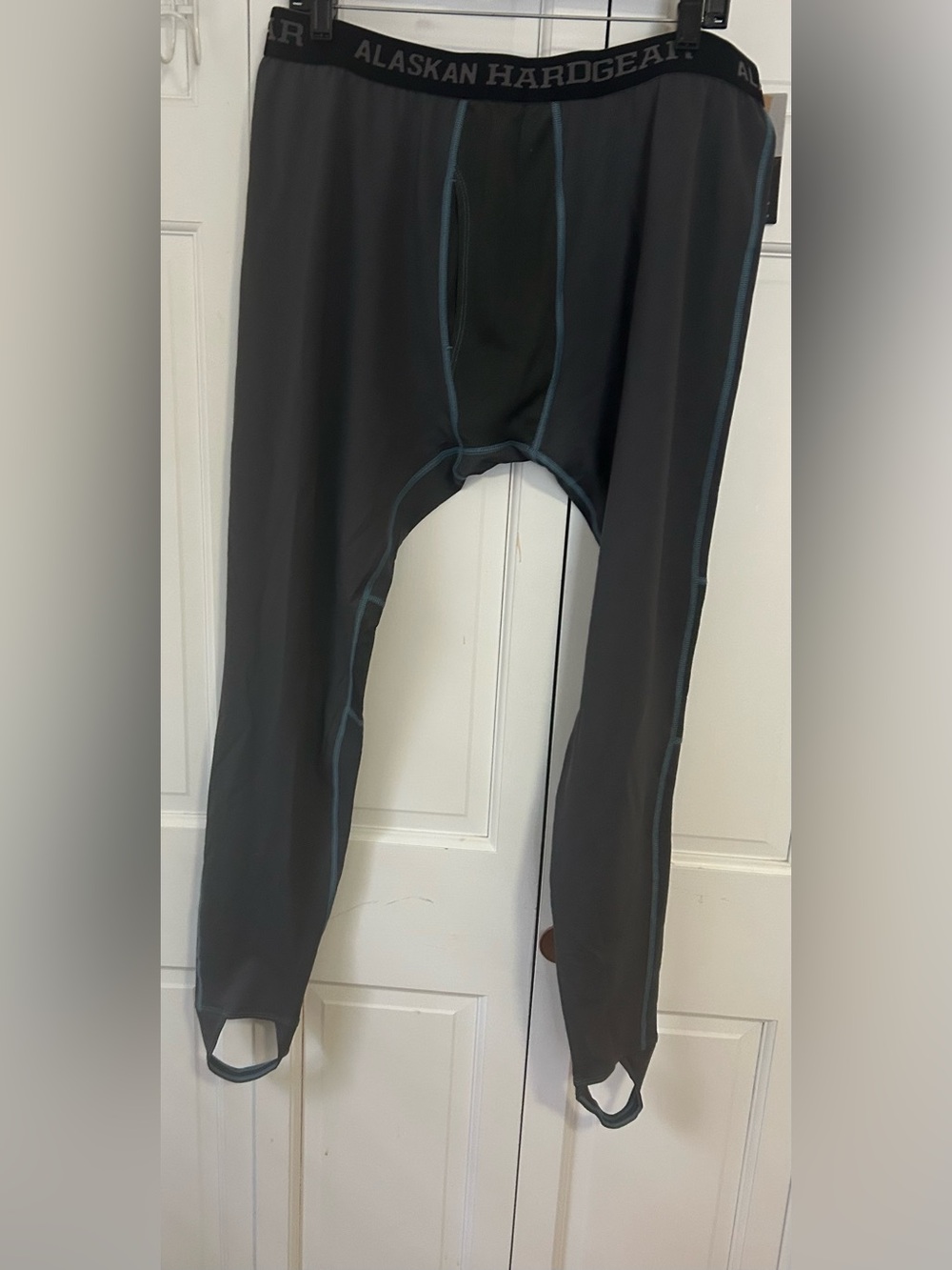 Duluth Trading Co  Size XL- NWT Alaskan Hardgear Base Layer Pants-Stirrup